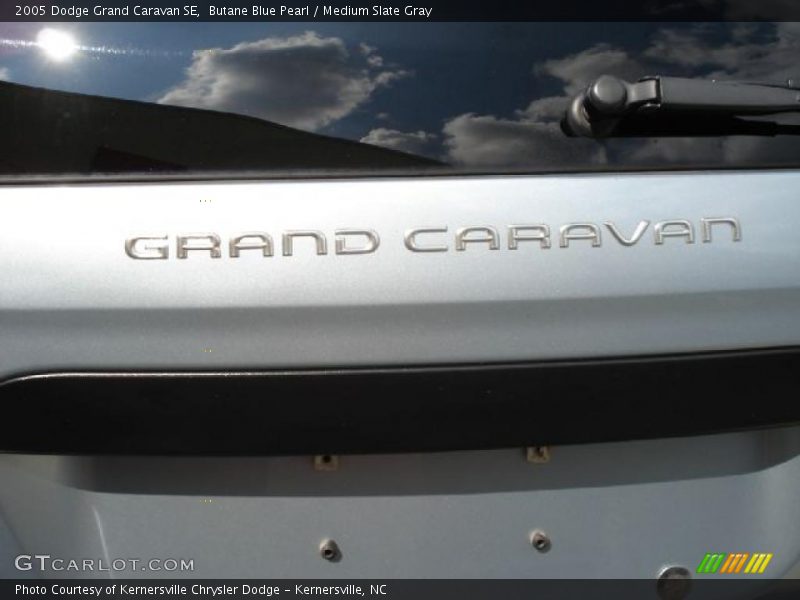 Butane Blue Pearl / Medium Slate Gray 2005 Dodge Grand Caravan SE