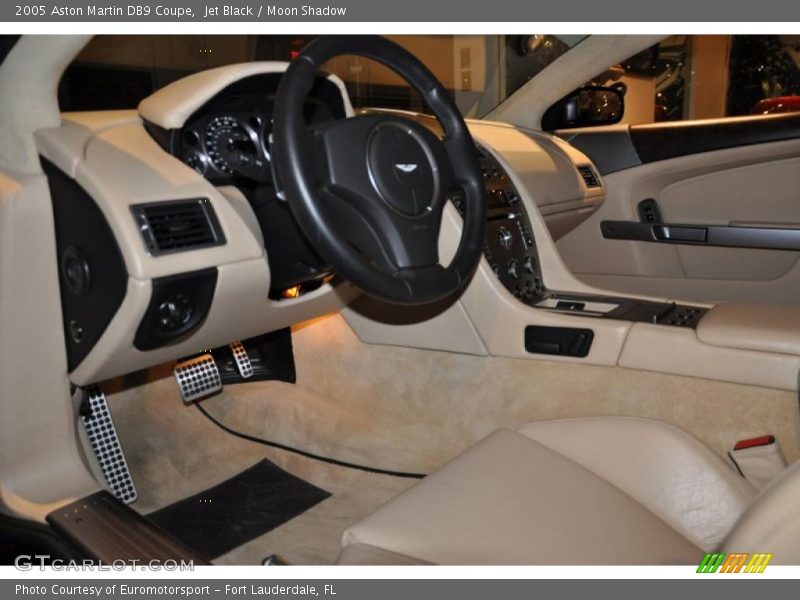 Jet Black / Moon Shadow 2005 Aston Martin DB9 Coupe