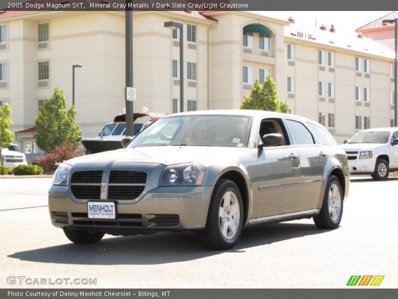 Mineral Gray Metallic / Dark Slate Gray/Light Graystone 2005 Dodge Magnum SXT