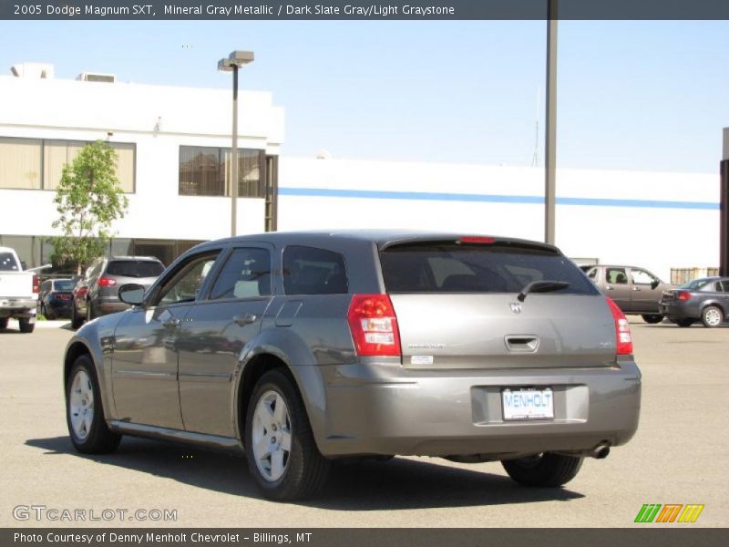 Mineral Gray Metallic / Dark Slate Gray/Light Graystone 2005 Dodge Magnum SXT