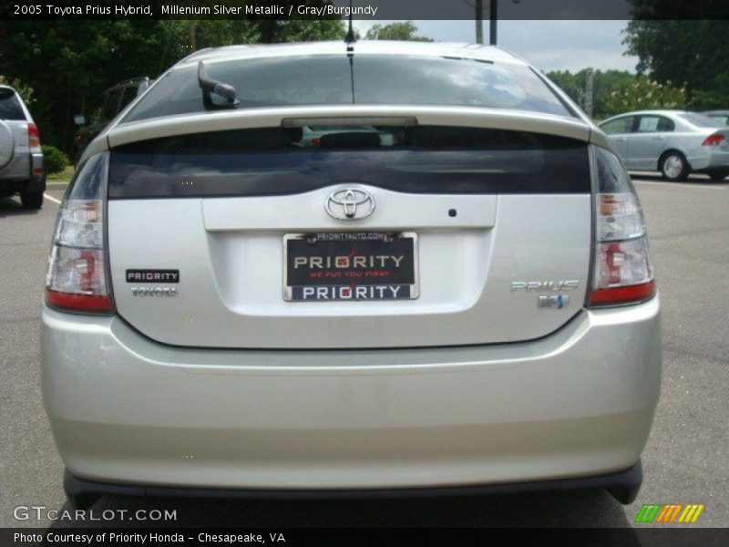 Millenium Silver Metallic / Gray/Burgundy 2005 Toyota Prius Hybrid