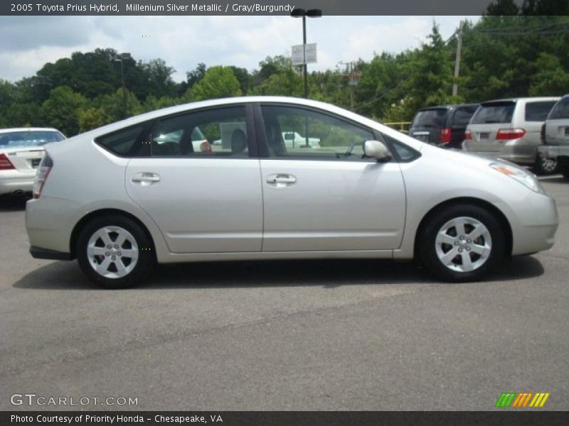 Millenium Silver Metallic / Gray/Burgundy 2005 Toyota Prius Hybrid