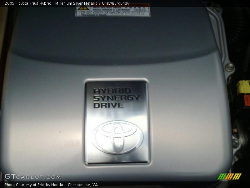 Millenium Silver Metallic / Gray/Burgundy 2005 Toyota Prius Hybrid