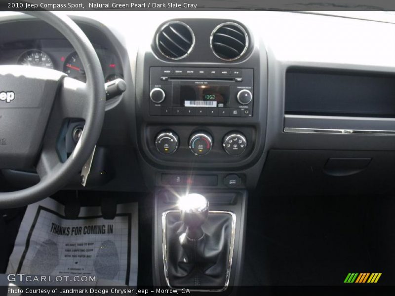 Natural Green Pearl / Dark Slate Gray 2010 Jeep Compass Sport
