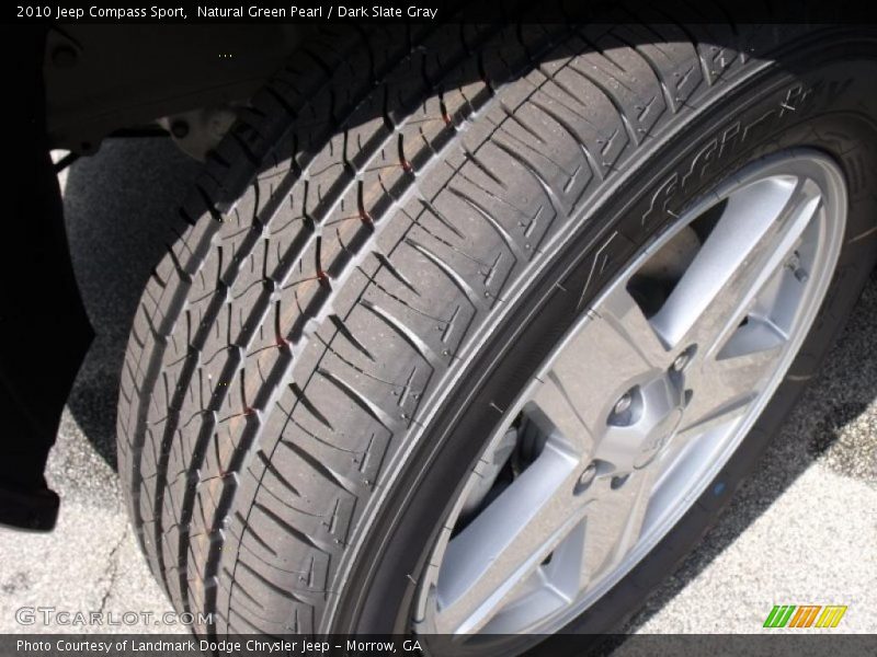 Natural Green Pearl / Dark Slate Gray 2010 Jeep Compass Sport