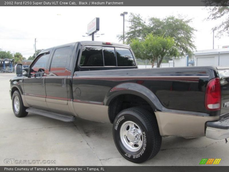 Black / Medium Parchment 2002 Ford F250 Super Duty XLT Crew Cab
