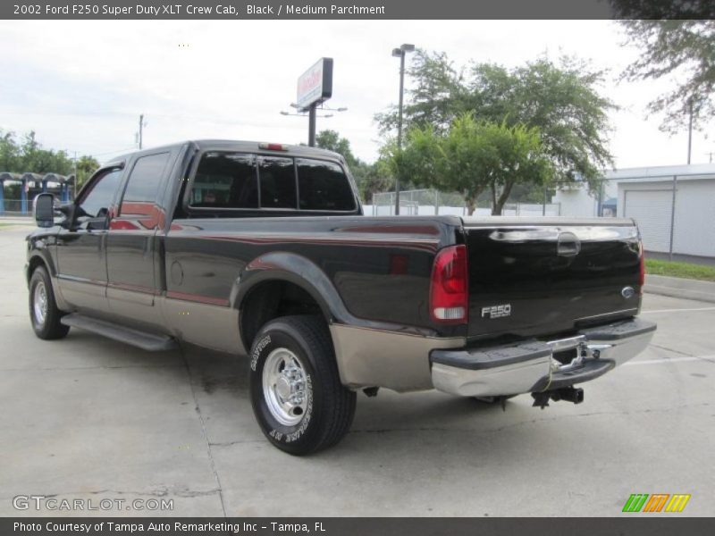 Black / Medium Parchment 2002 Ford F250 Super Duty XLT Crew Cab
