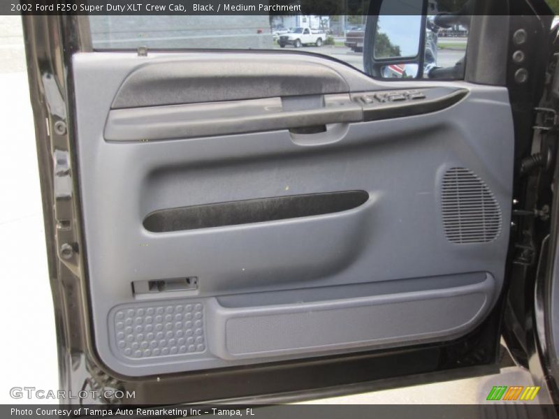 Black / Medium Parchment 2002 Ford F250 Super Duty XLT Crew Cab