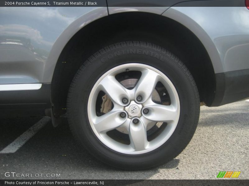 Titanium Metallic / Black 2004 Porsche Cayenne S