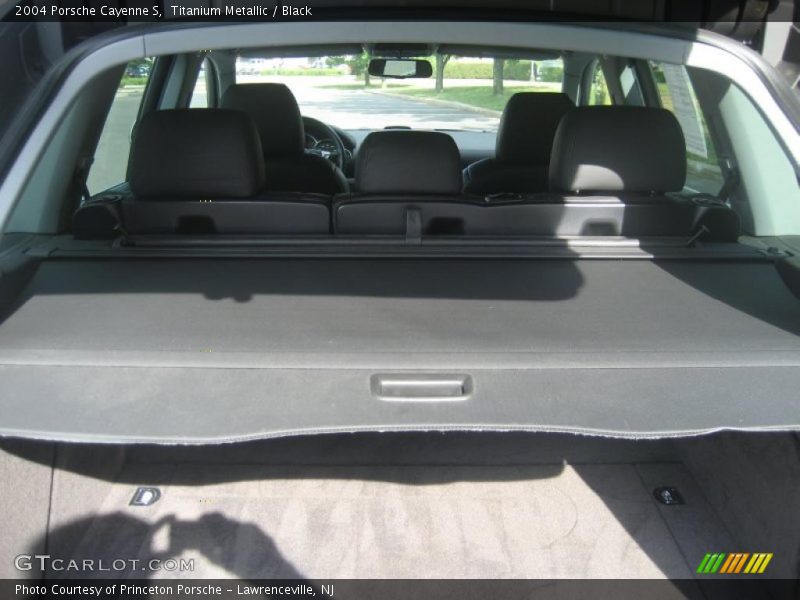 Titanium Metallic / Black 2004 Porsche Cayenne S