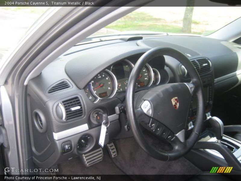 Titanium Metallic / Black 2004 Porsche Cayenne S