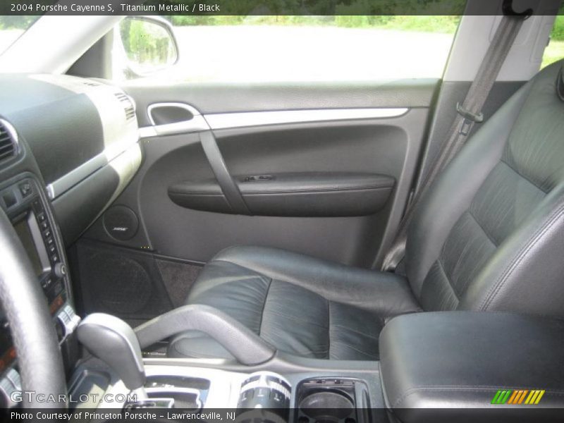 Titanium Metallic / Black 2004 Porsche Cayenne S