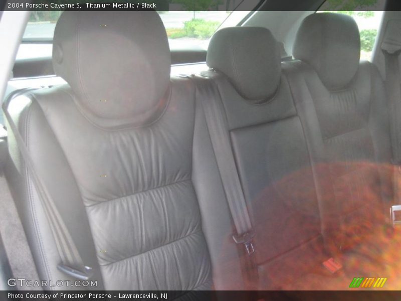 Titanium Metallic / Black 2004 Porsche Cayenne S