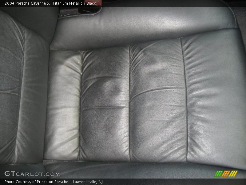 Titanium Metallic / Black 2004 Porsche Cayenne S