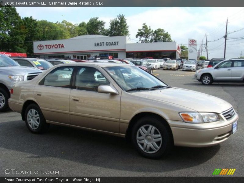 Cashmere Beige Metallic / Oak 2000 Toyota Camry LE