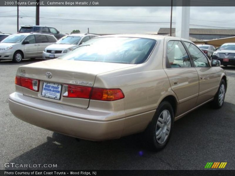 Cashmere Beige Metallic / Oak 2000 Toyota Camry LE