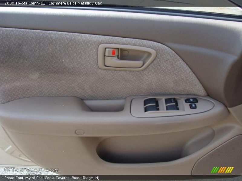 Cashmere Beige Metallic / Oak 2000 Toyota Camry LE