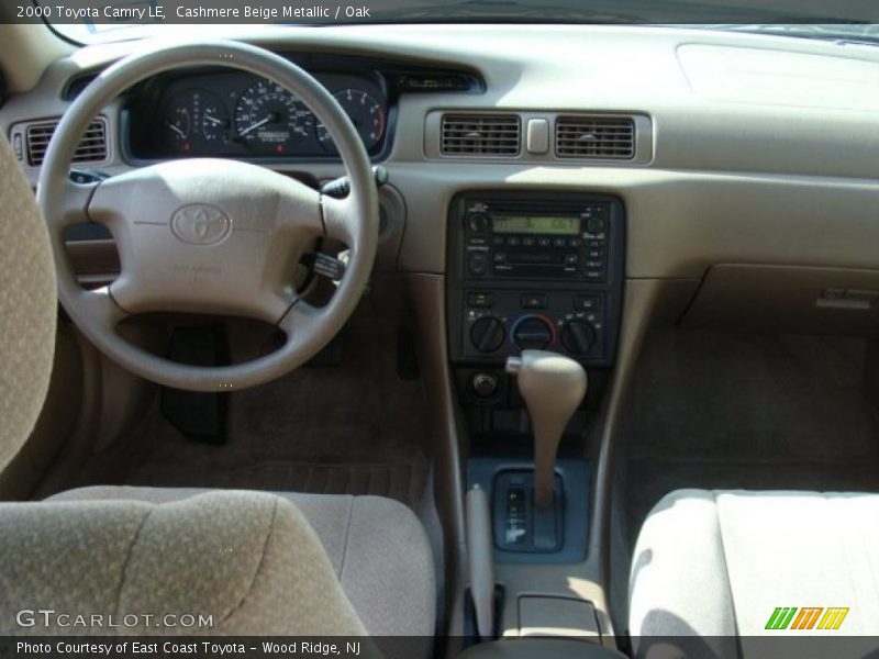 Cashmere Beige Metallic / Oak 2000 Toyota Camry LE