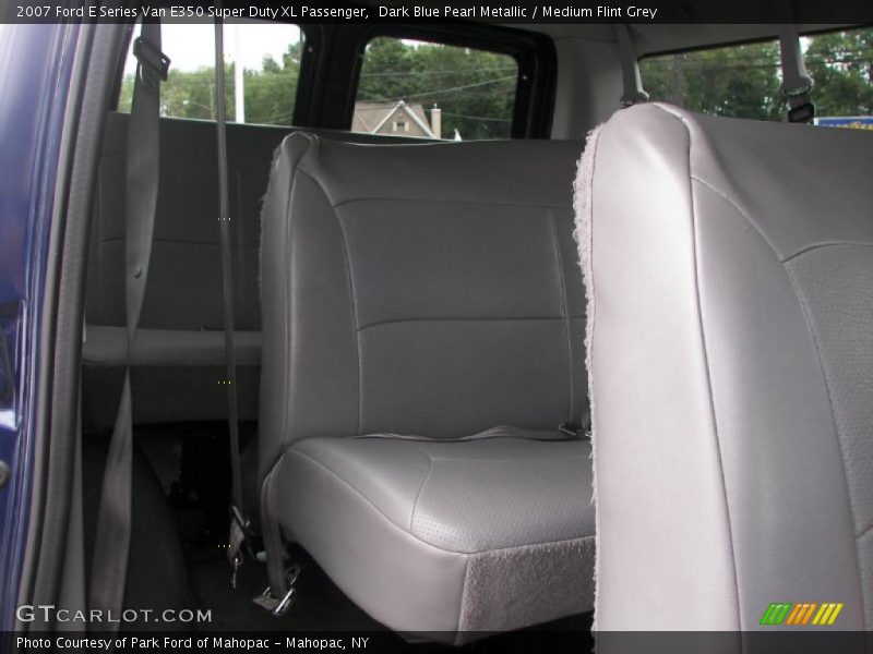 Dark Blue Pearl Metallic / Medium Flint Grey 2007 Ford E Series Van E350 Super Duty XL Passenger