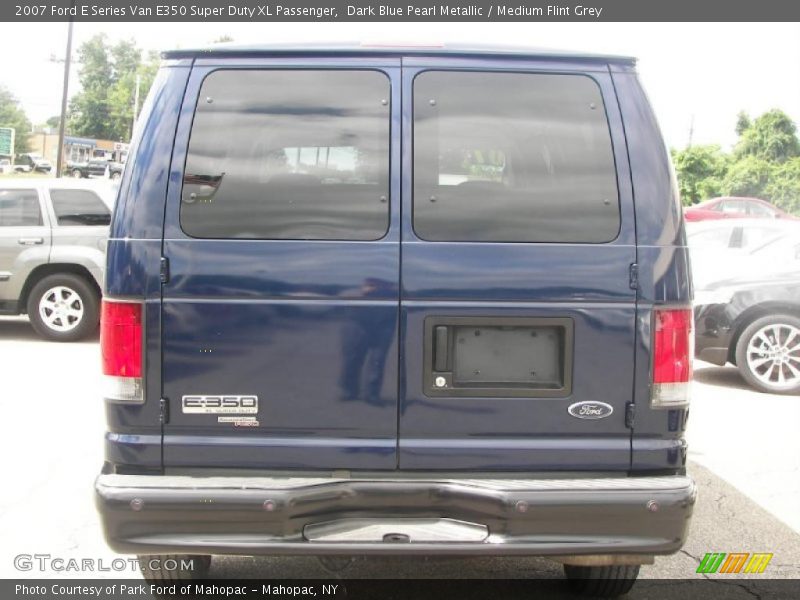 Dark Blue Pearl Metallic / Medium Flint Grey 2007 Ford E Series Van E350 Super Duty XL Passenger