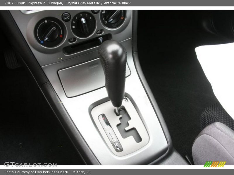 Crystal Gray Metallic / Anthracite Black 2007 Subaru Impreza 2.5i Wagon