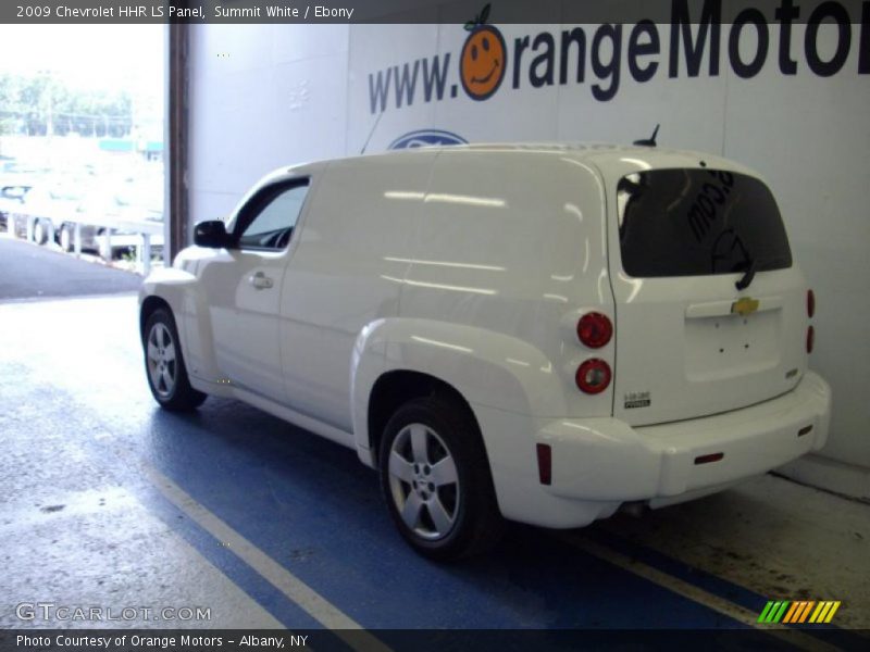 Summit White / Ebony 2009 Chevrolet HHR LS Panel