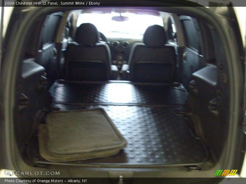 Summit White / Ebony 2009 Chevrolet HHR LS Panel