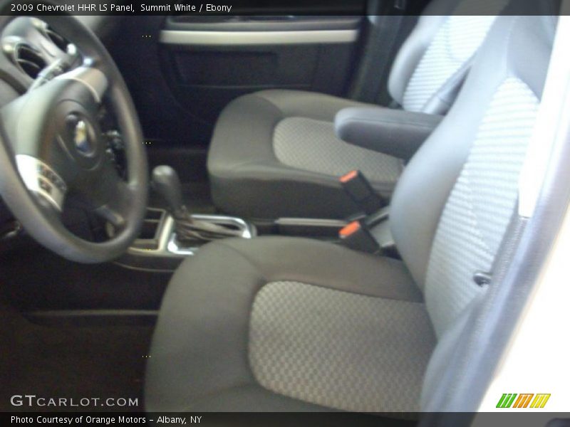 Summit White / Ebony 2009 Chevrolet HHR LS Panel