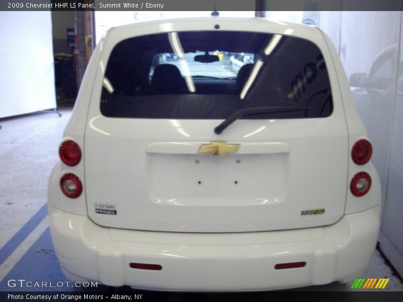 Summit White / Ebony 2009 Chevrolet HHR LS Panel