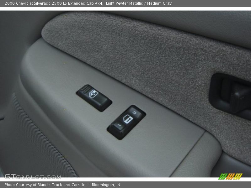 Light Pewter Metallic / Medium Gray 2000 Chevrolet Silverado 2500 LS Extended Cab 4x4