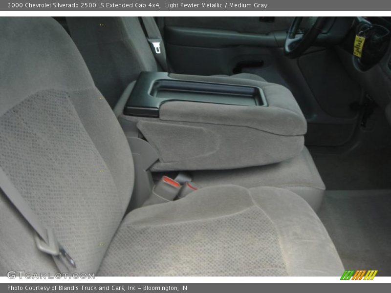 Light Pewter Metallic / Medium Gray 2000 Chevrolet Silverado 2500 LS Extended Cab 4x4