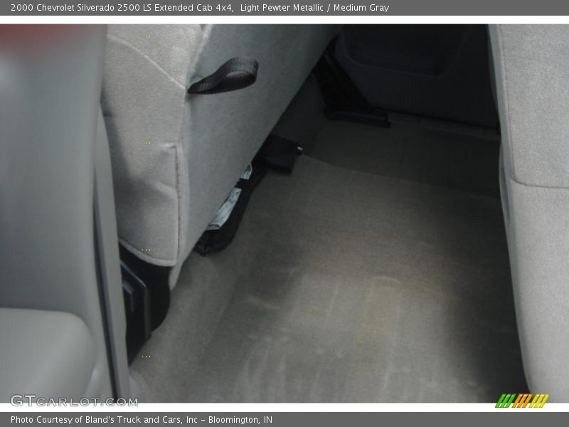 Light Pewter Metallic / Medium Gray 2000 Chevrolet Silverado 2500 LS Extended Cab 4x4