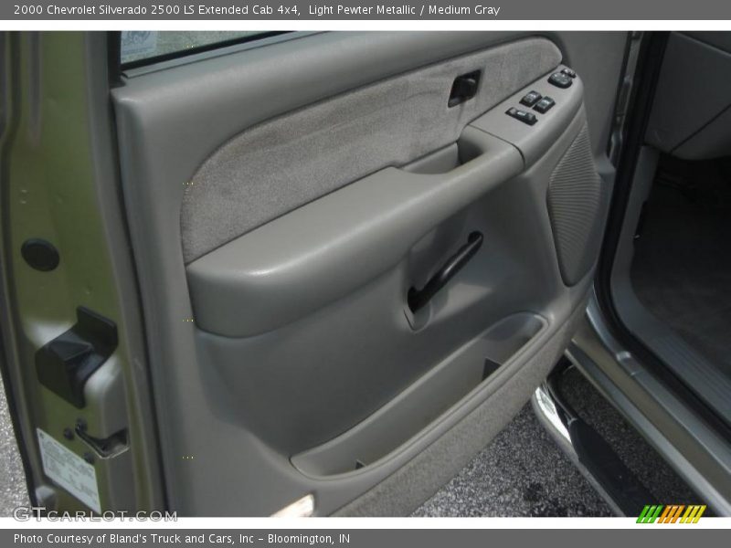 Light Pewter Metallic / Medium Gray 2000 Chevrolet Silverado 2500 LS Extended Cab 4x4