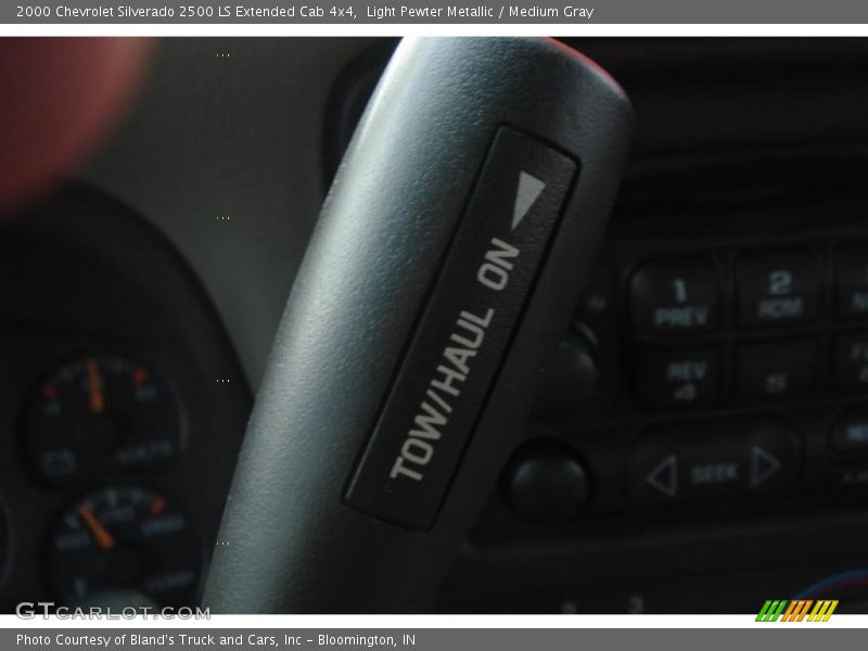 Light Pewter Metallic / Medium Gray 2000 Chevrolet Silverado 2500 LS Extended Cab 4x4