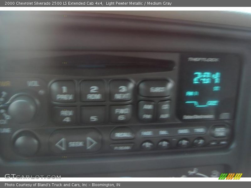 Light Pewter Metallic / Medium Gray 2000 Chevrolet Silverado 2500 LS Extended Cab 4x4