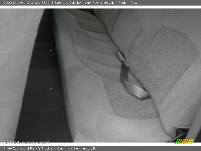 Light Pewter Metallic / Medium Gray 2000 Chevrolet Silverado 2500 LS Extended Cab 4x4