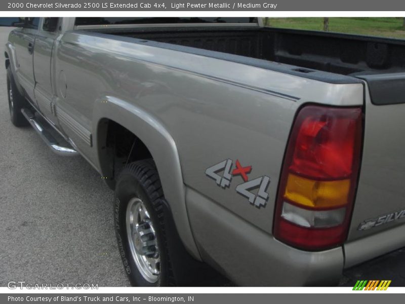 Light Pewter Metallic / Medium Gray 2000 Chevrolet Silverado 2500 LS Extended Cab 4x4