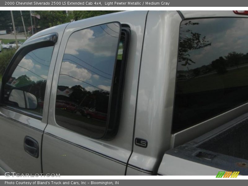 Light Pewter Metallic / Medium Gray 2000 Chevrolet Silverado 2500 LS Extended Cab 4x4