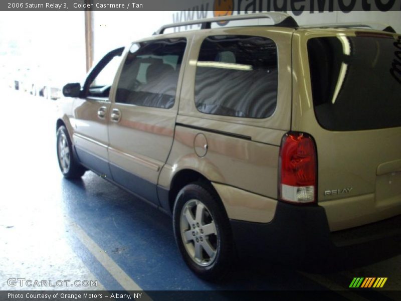 Golden Cashmere / Tan 2006 Saturn Relay 3