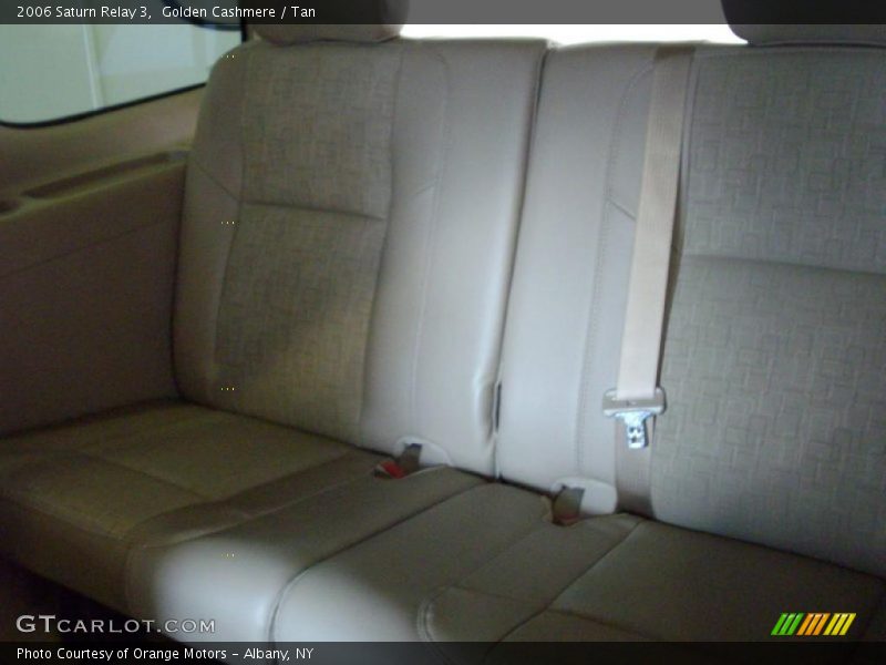 Golden Cashmere / Tan 2006 Saturn Relay 3