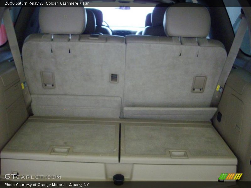 Golden Cashmere / Tan 2006 Saturn Relay 3