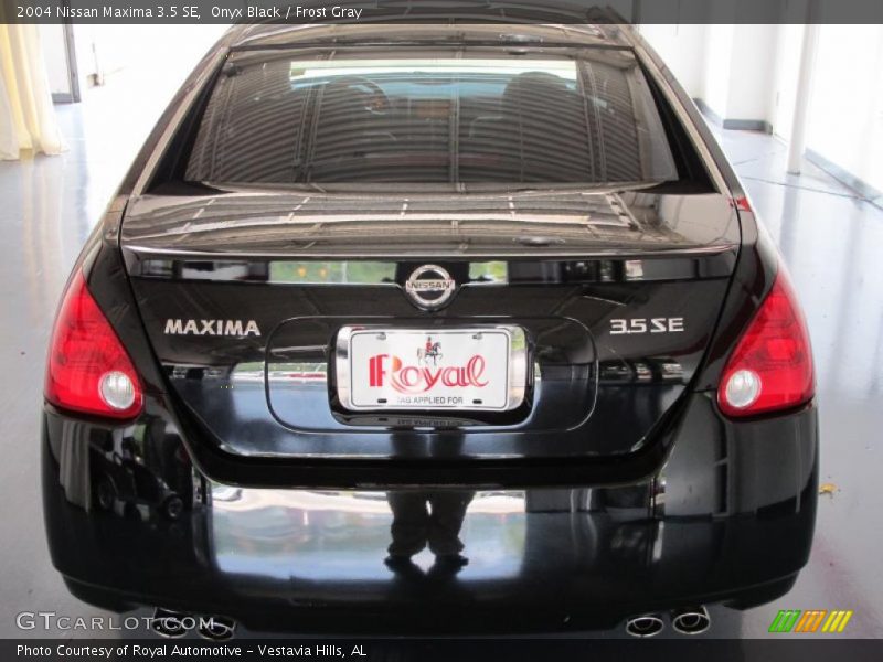Onyx Black / Frost Gray 2004 Nissan Maxima 3.5 SE
