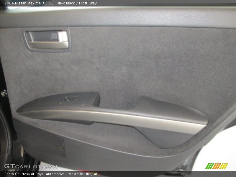 Onyx Black / Frost Gray 2004 Nissan Maxima 3.5 SE