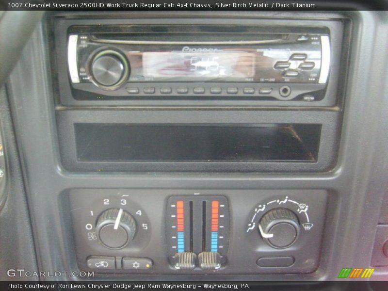 Silver Birch Metallic / Dark Titanium 2007 Chevrolet Silverado 2500HD Work Truck Regular Cab 4x4 Chassis