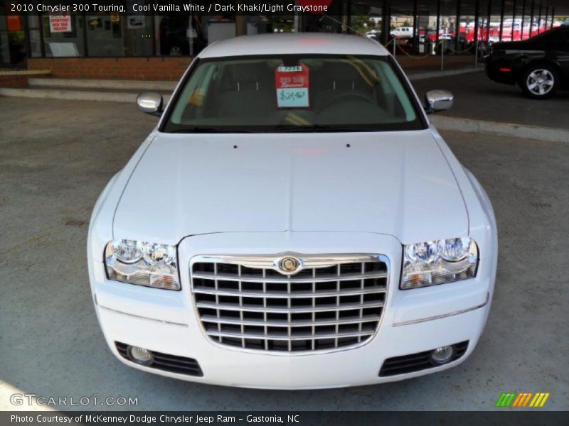 Cool Vanilla White / Dark Khaki/Light Graystone 2010 Chrysler 300 Touring
