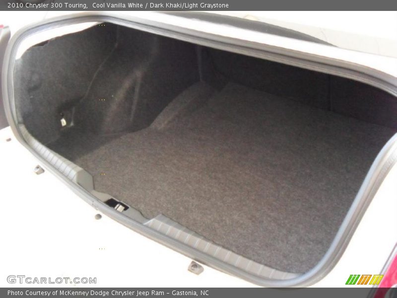 Cool Vanilla White / Dark Khaki/Light Graystone 2010 Chrysler 300 Touring