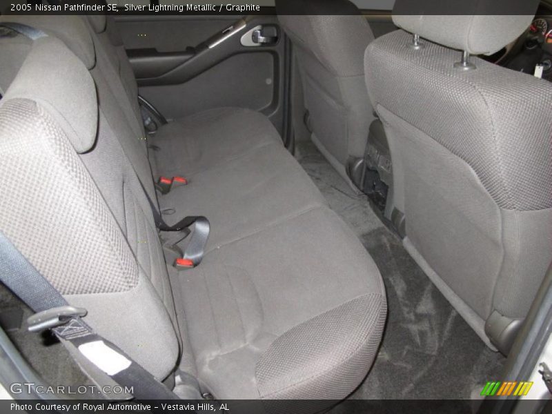 Silver Lightning Metallic / Graphite 2005 Nissan Pathfinder SE