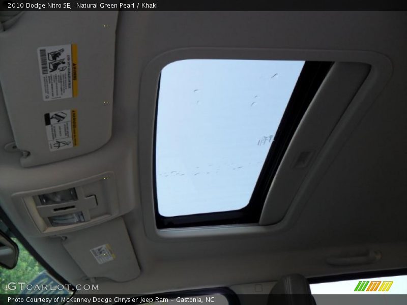 Natural Green Pearl / Khaki 2010 Dodge Nitro SE
