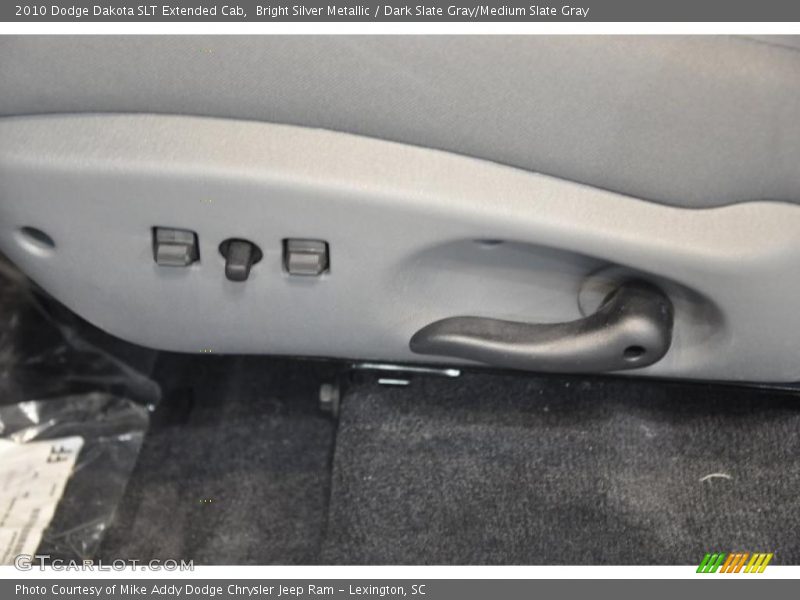 Bright Silver Metallic / Dark Slate Gray/Medium Slate Gray 2010 Dodge Dakota SLT Extended Cab