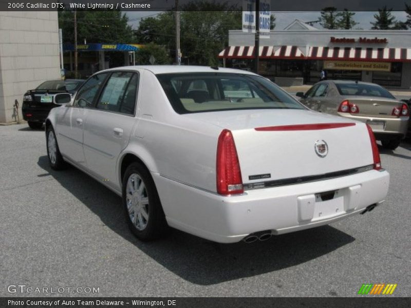 White Lightning / Cashmere 2006 Cadillac DTS
